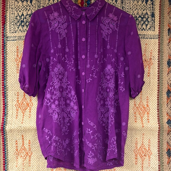 Johnny Was embroidered “Yonnas Blouse”. New with tags.